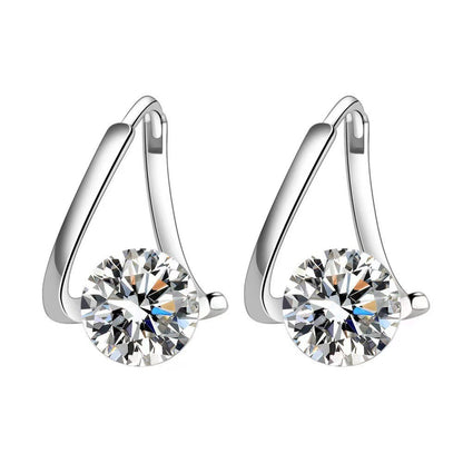 Fashionable and luxurious earrings